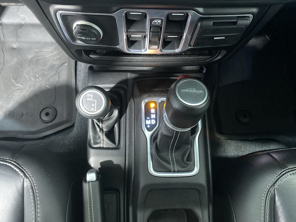 Thumbnail: 2020 Jeep Gladiator - 13