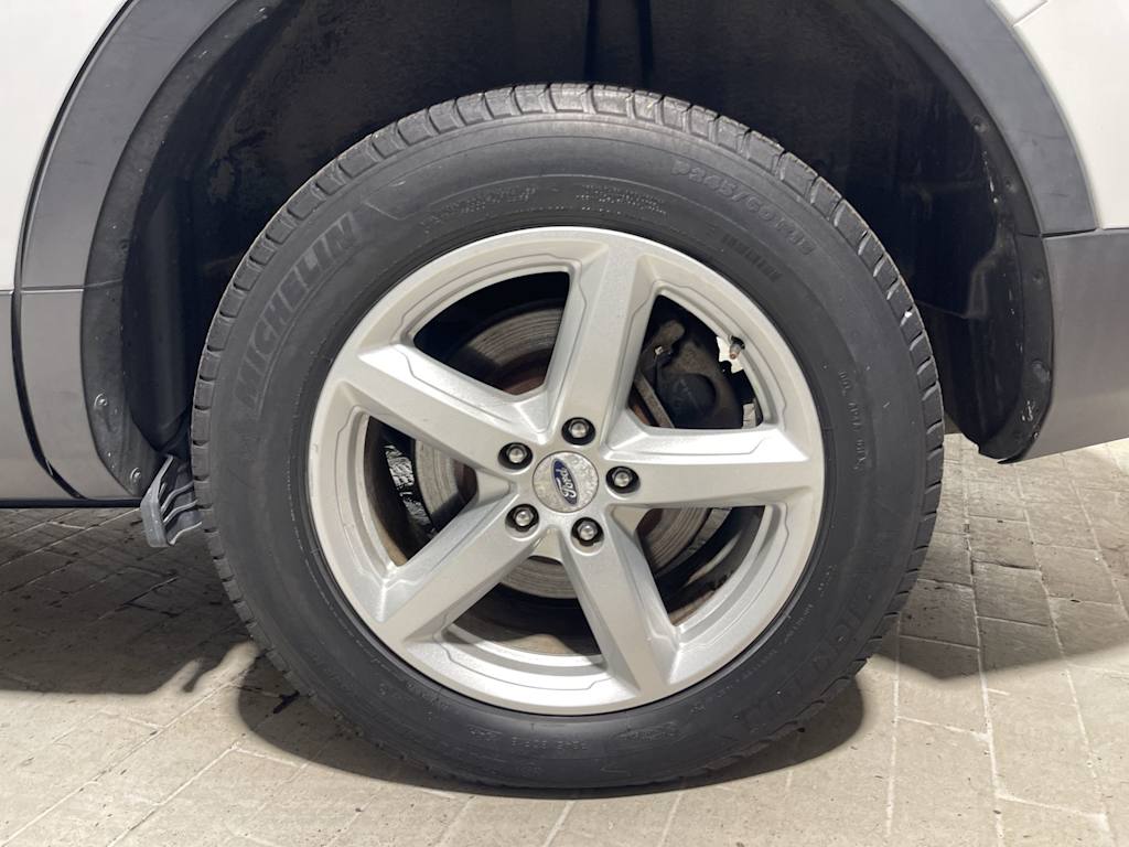 Thumbnail: 2016 Ford Explorer - 7