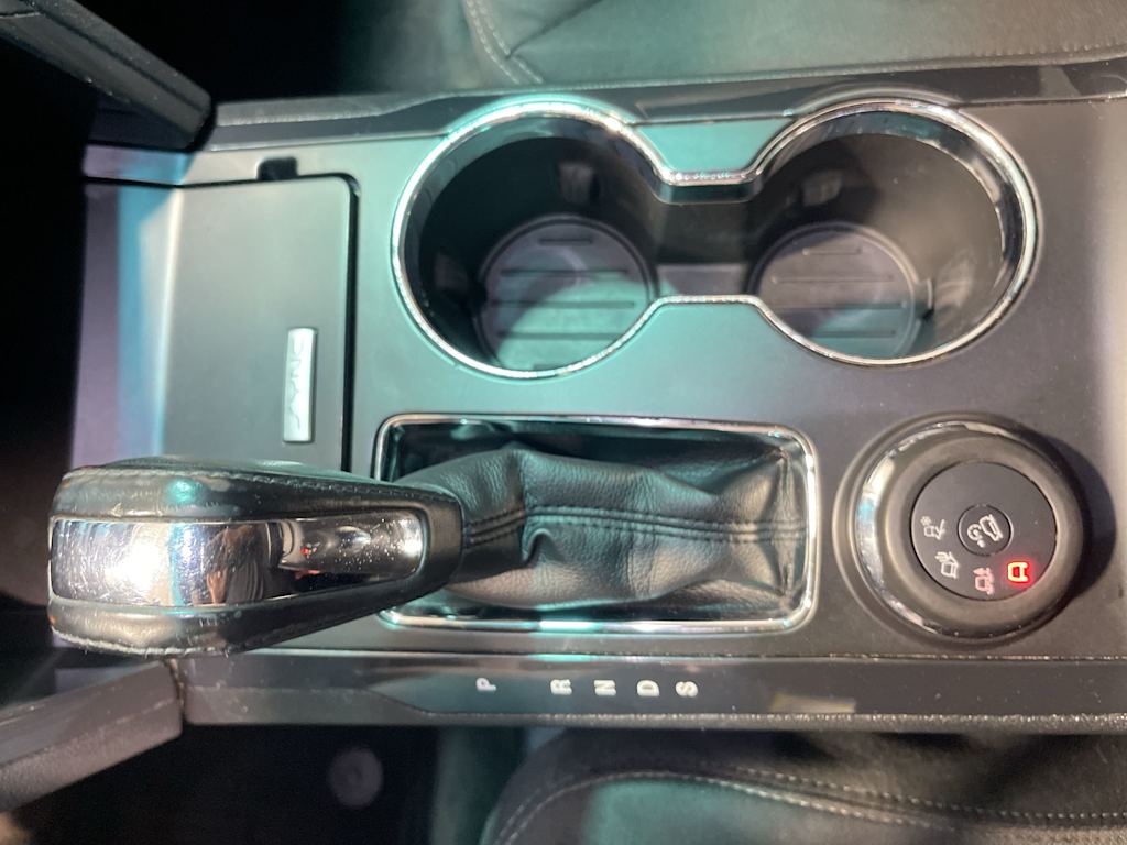 Thumbnail: 2016 Ford Explorer - 14