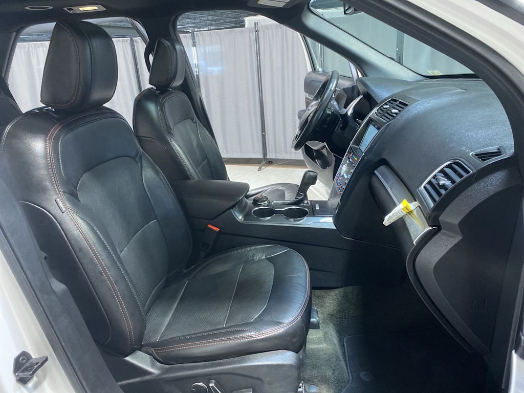 Thumbnail: 2018 Ford Explorer - 21