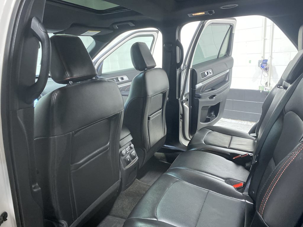 Thumbnail: 2018 Ford Explorer - 13