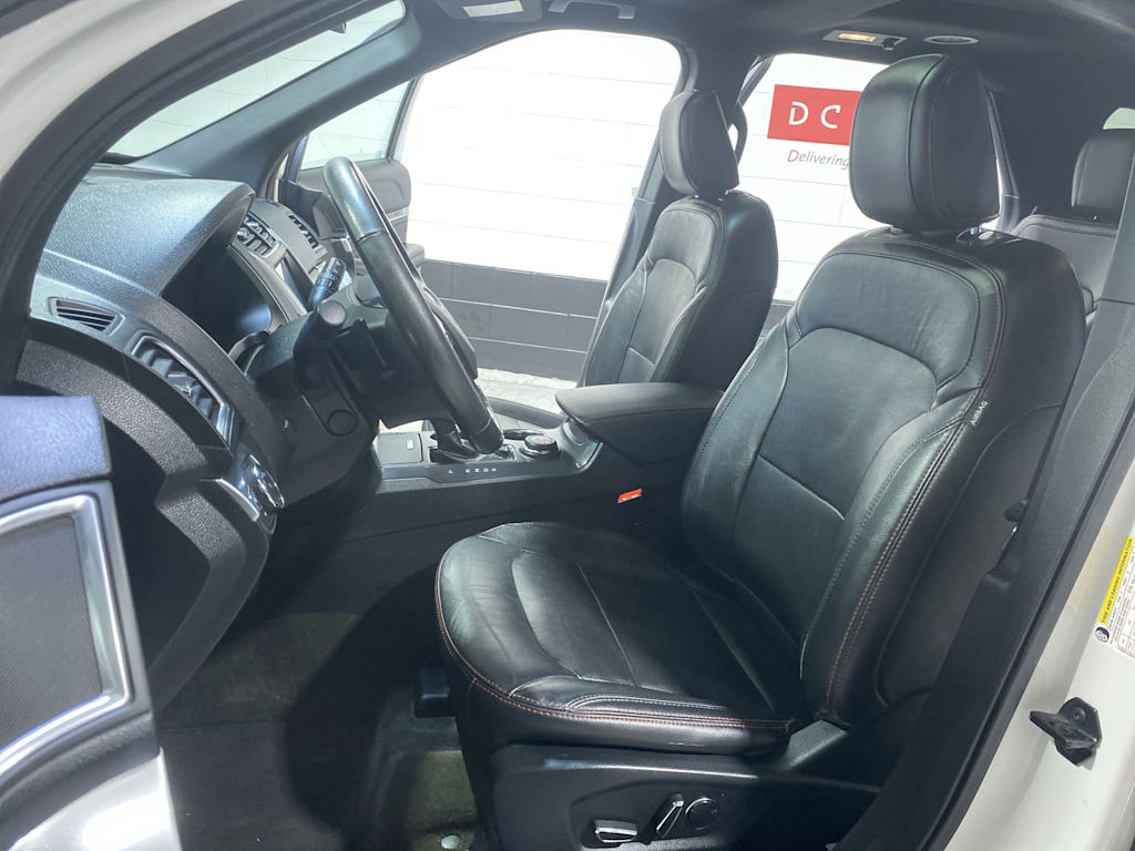 Thumbnail: 2018 Ford Explorer - 12