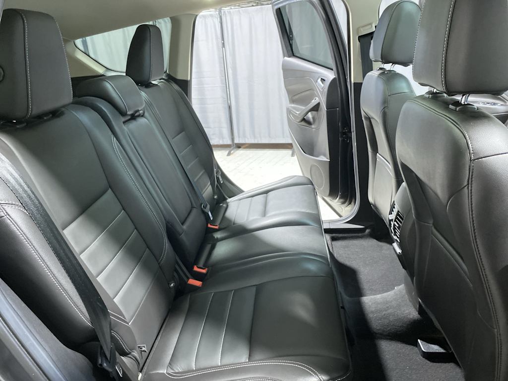 Thumbnail: 2016 Ford Escape - 19