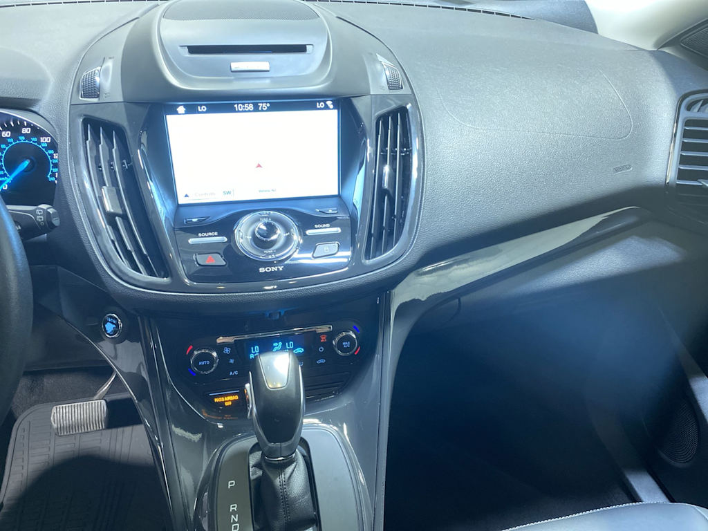 Thumbnail: 2016 Ford Escape - 14