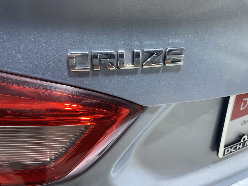 Thumbnail: 2018 Chevrolet Cruze - 7