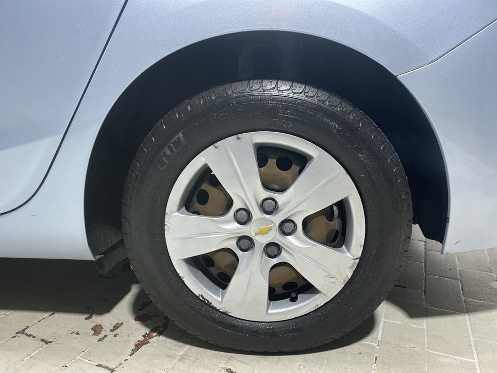 Thumbnail: 2018 Chevrolet Cruze - 8
