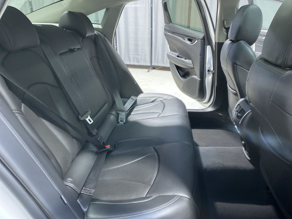 Thumbnail: 2018 Buick LaCrosse - 19