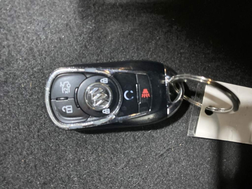 Thumbnail: 2018 Buick LaCrosse - 17