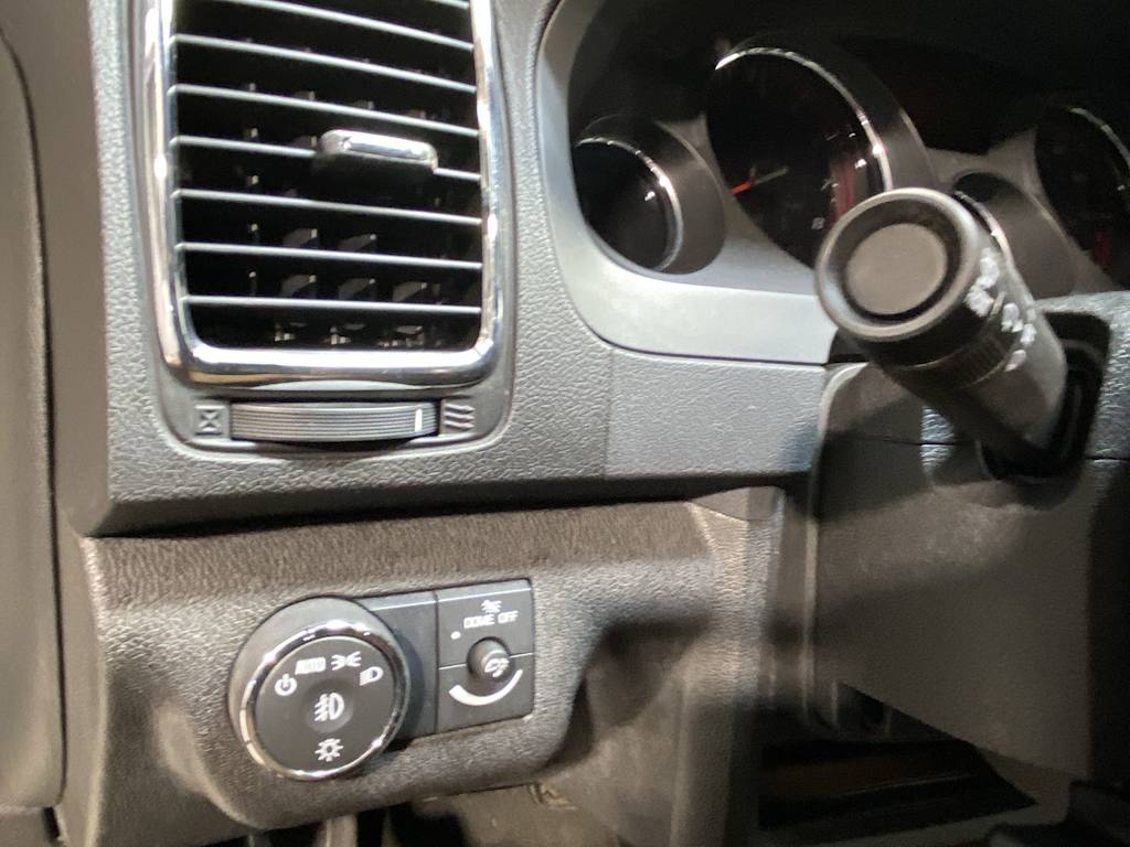 Thumbnail: 2012 GMC Acadia - 23