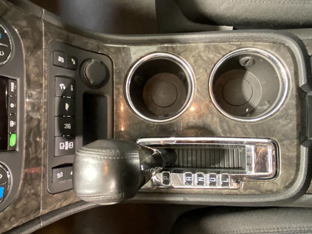 Thumbnail: 2012 GMC Acadia - 15