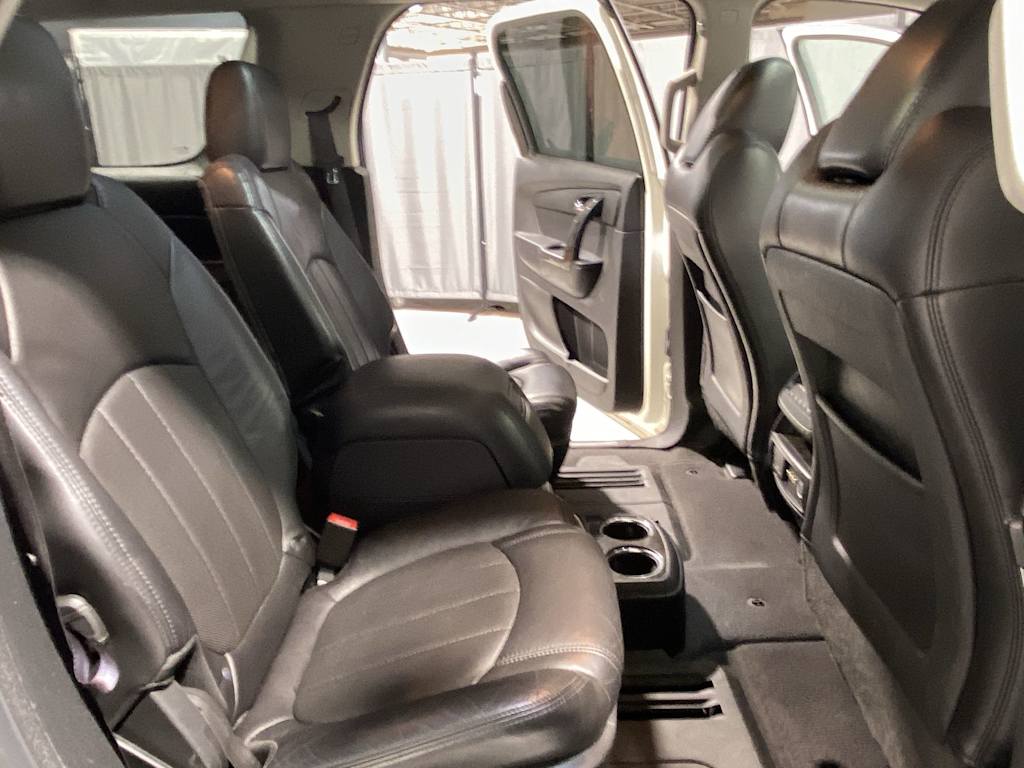 Thumbnail: 2012 GMC Acadia - 19