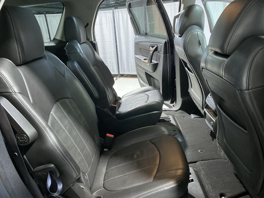 Thumbnail: 2015 GMC Acadia - 19