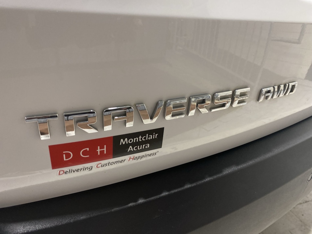 Thumbnail: 2018 Chevrolet Traverse - 7