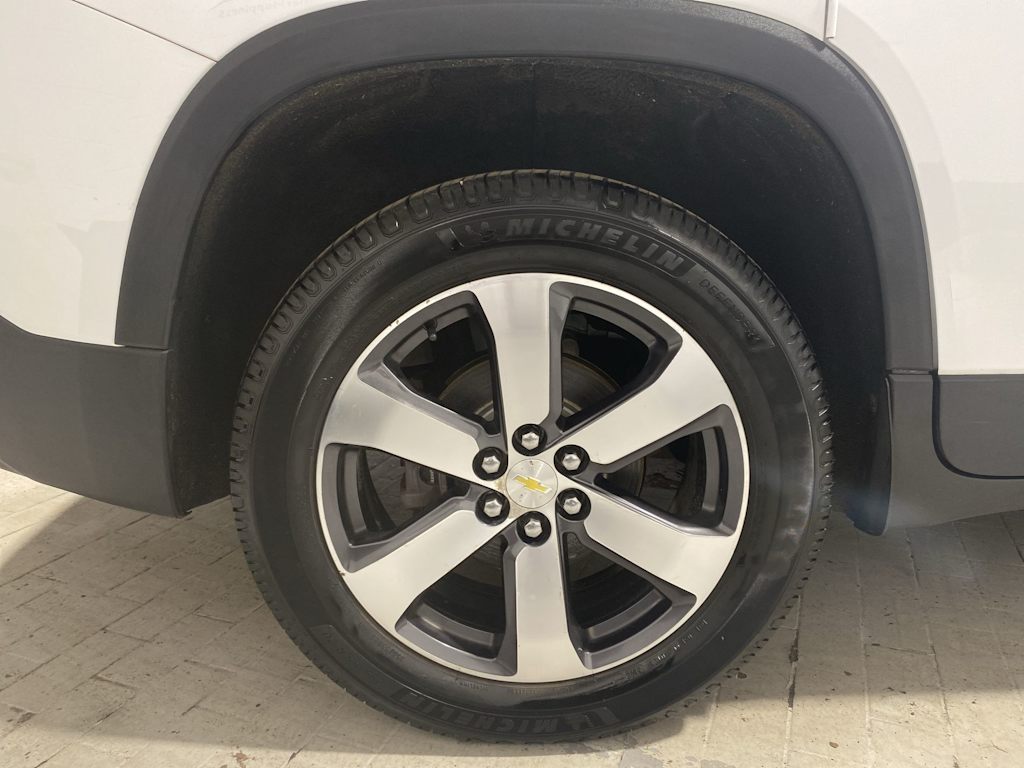 Thumbnail: 2018 Chevrolet Traverse - 8