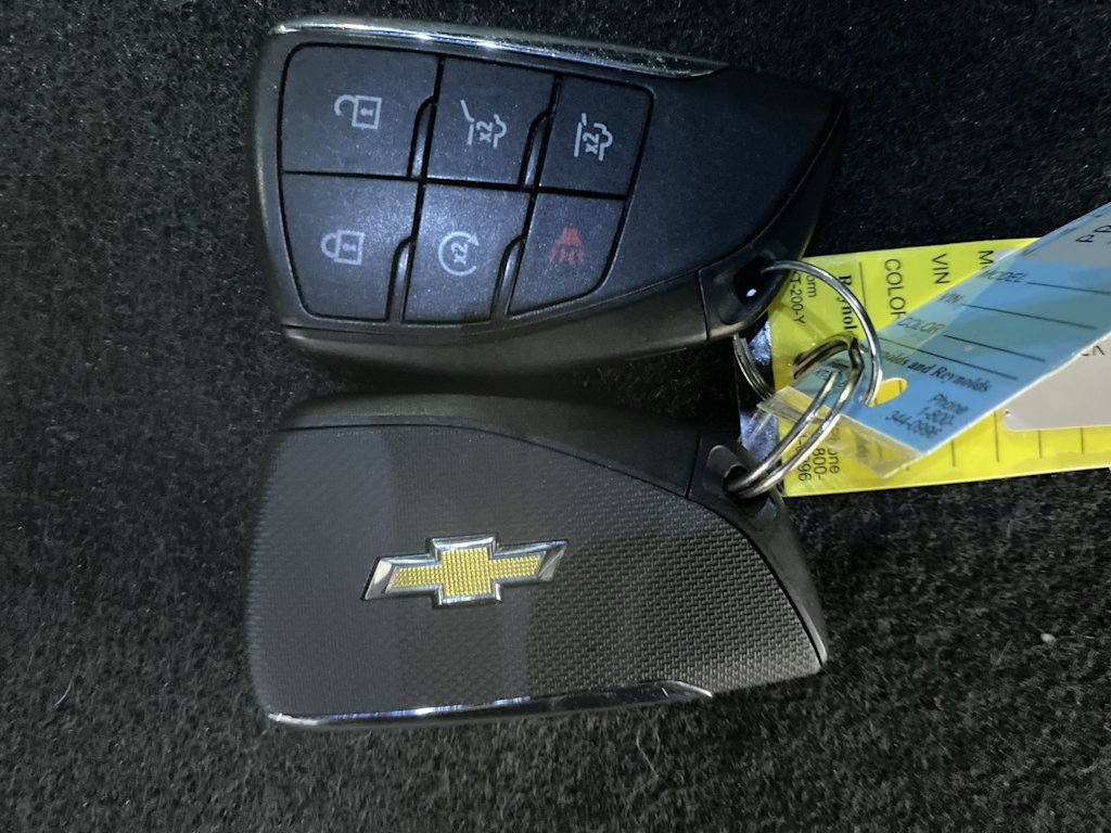 Thumbnail: 2023 Chevrolet Tahoe - 17