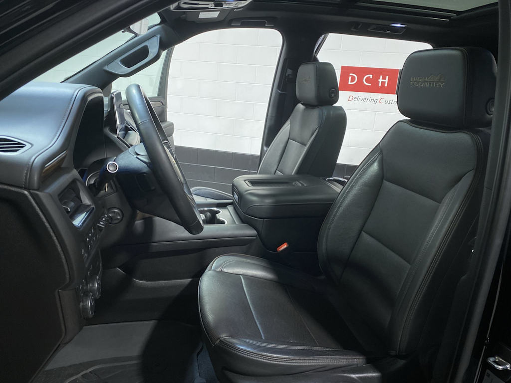 Thumbnail: 2023 Chevrolet Tahoe - 12