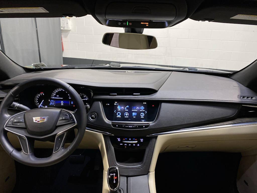 Thumbnail: 2018 Cadillac XT5 - 2