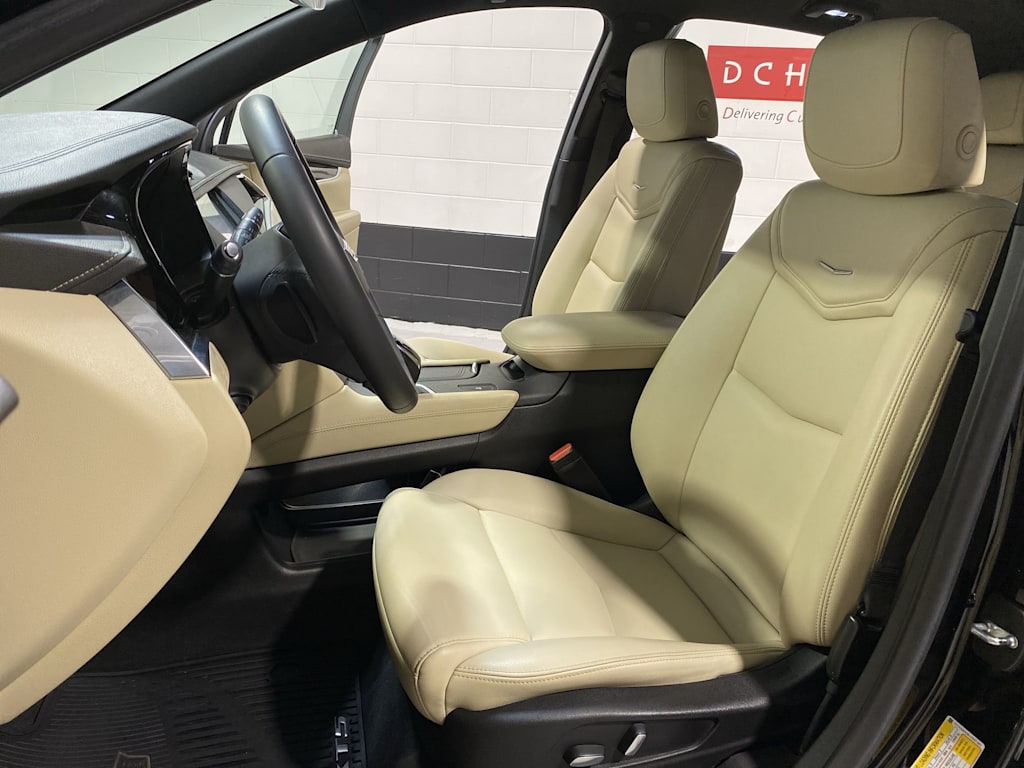 Thumbnail: 2018 Cadillac XT5 - 12