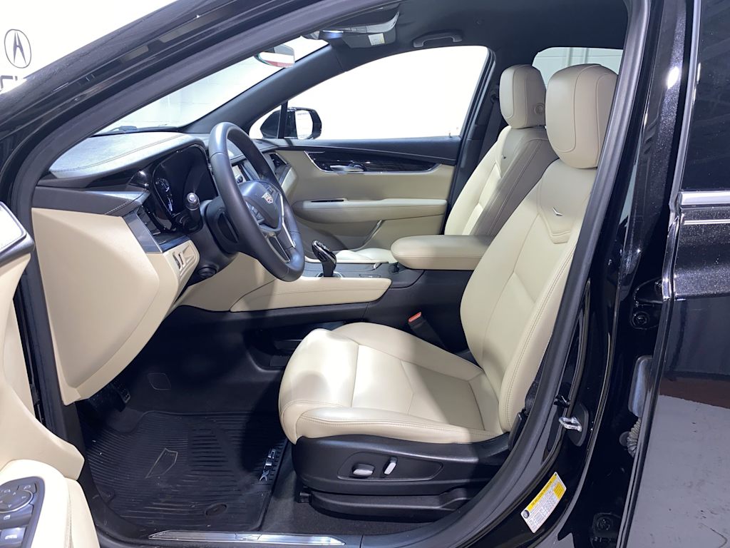 Thumbnail: 2018 Cadillac XT5 - 11