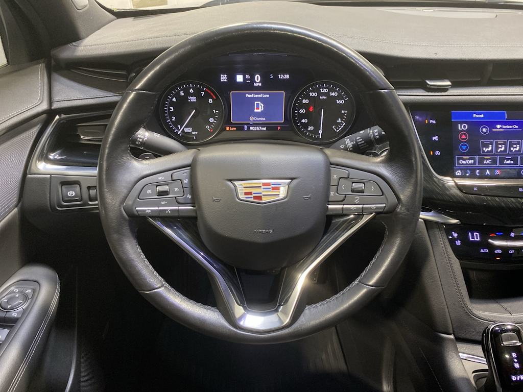 Thumbnail: 2020 Cadillac XT6 - 10