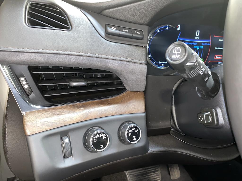 Thumbnail: 2016 Cadillac Escalade - 24