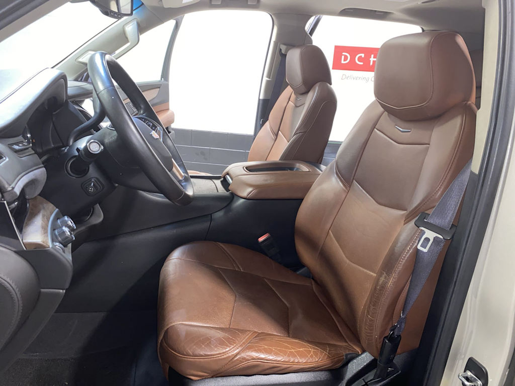 Thumbnail: 2016 Cadillac Escalade - 12