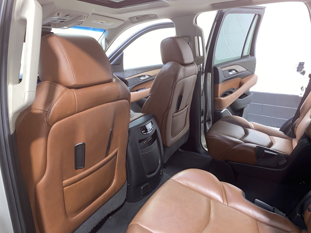 Thumbnail: 2016 Cadillac Escalade - 13
