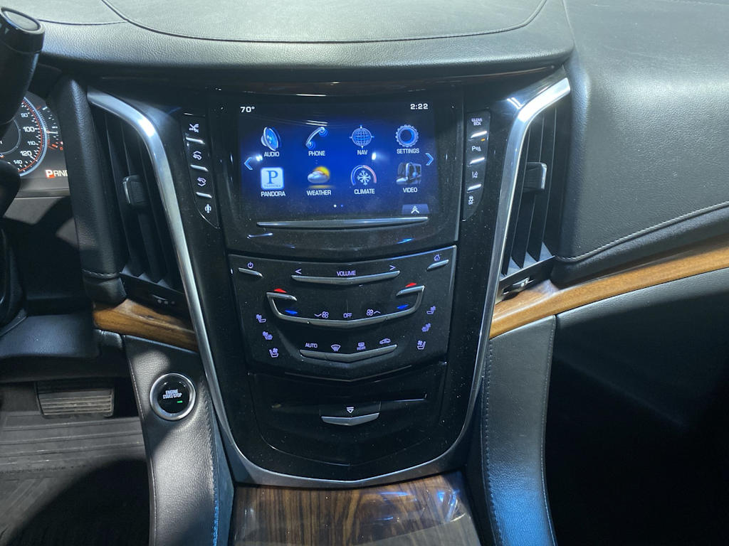 Thumbnail: 2015 Cadillac Escalade - 15