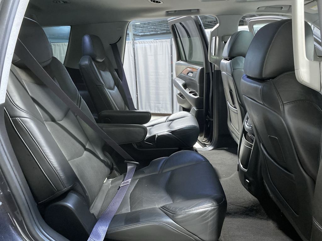 Thumbnail: 2015 Cadillac Escalade - 20