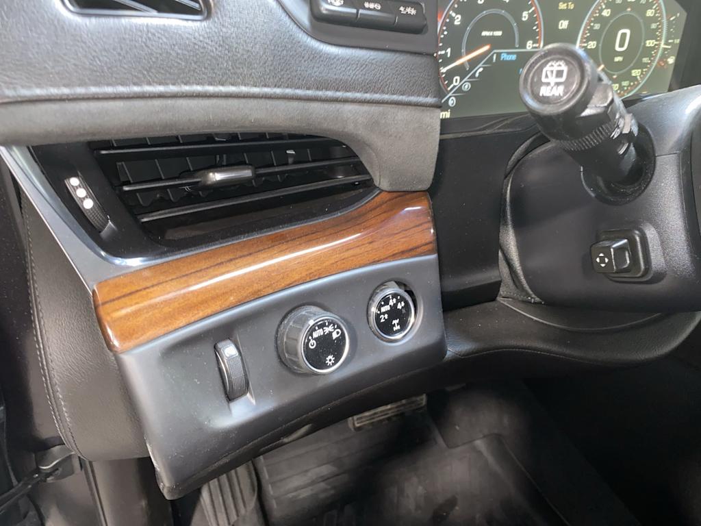 Thumbnail: 2015 Cadillac Escalade - 24