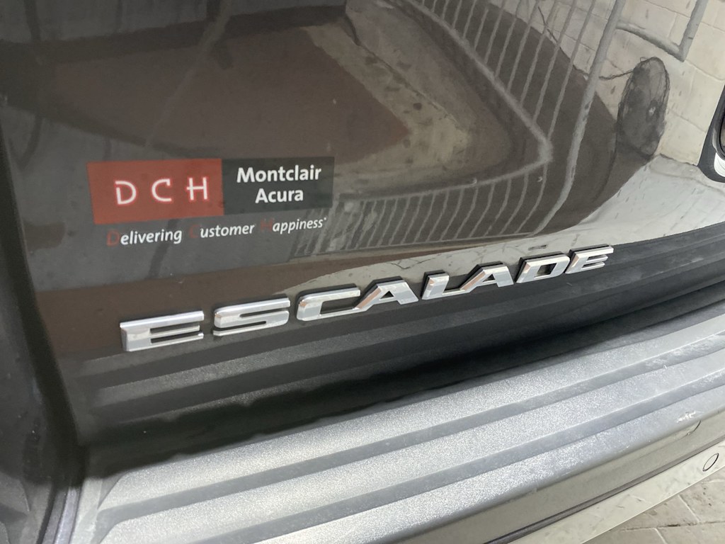 Thumbnail: 2015 Cadillac Escalade - 7