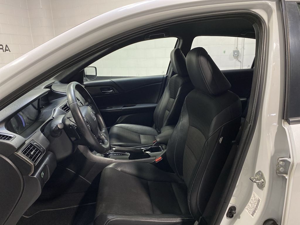 2017 Honda Accord Sport 10