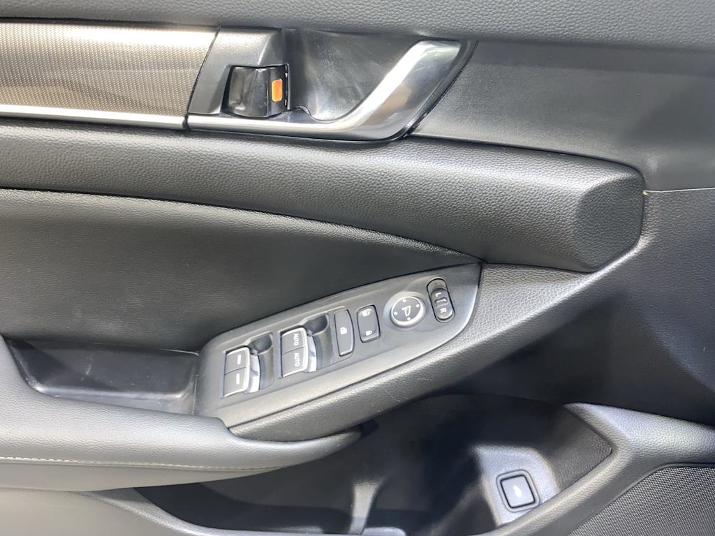 Thumbnail: 2022 Honda Accord - 22