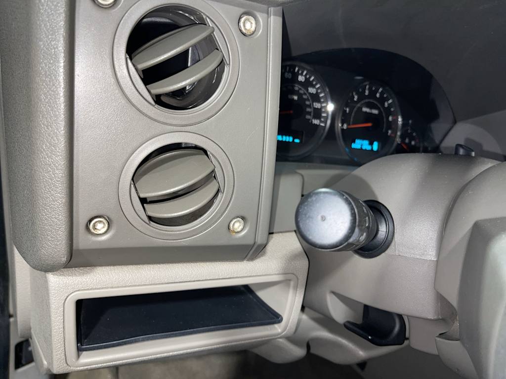 Thumbnail: 2006 Jeep Commander - 24
