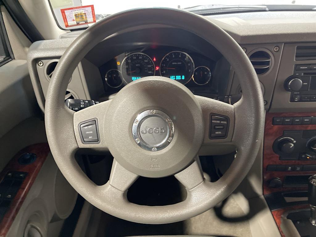 Thumbnail: 2006 Jeep Commander - 10