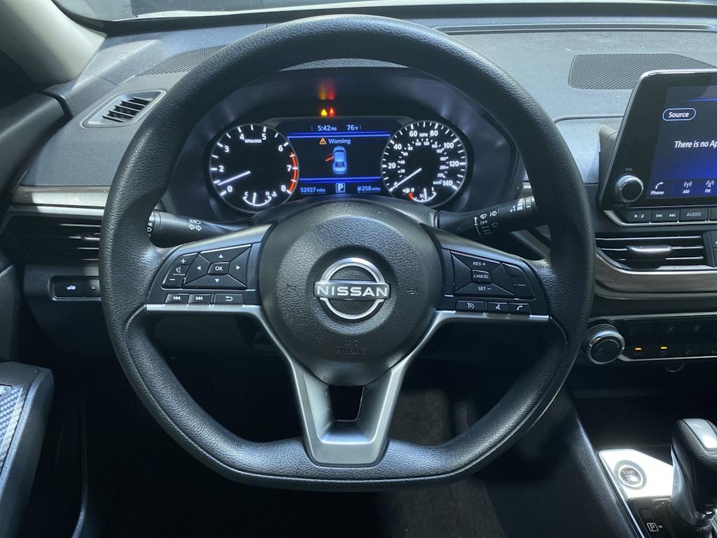 Thumbnail: 2024 Nissan Altima - 10