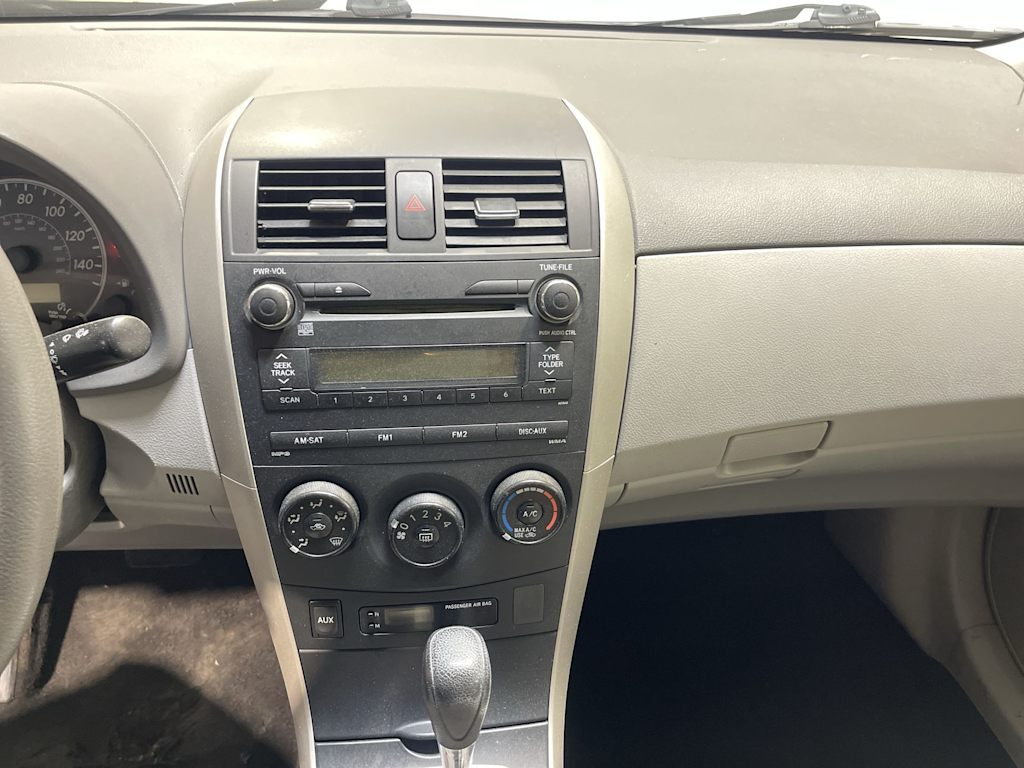 Thumbnail: 2010 Toyota Corolla - 14