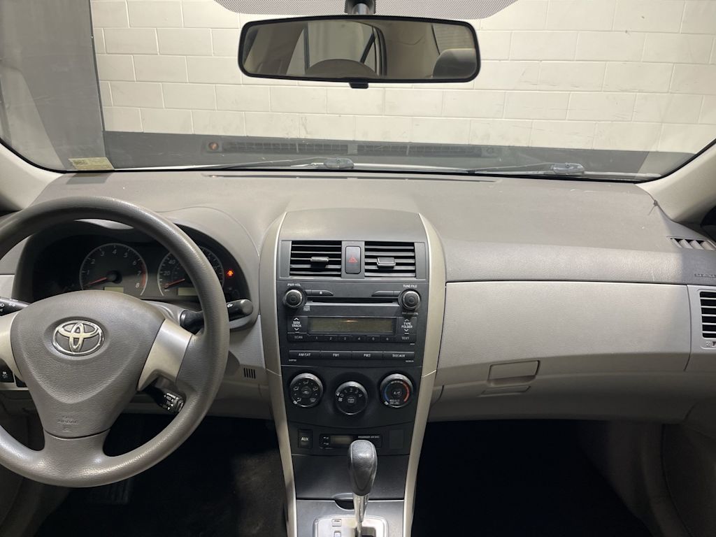 Thumbnail: 2010 Toyota Corolla - 2