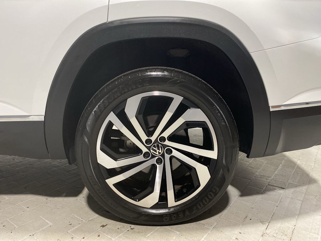 Thumbnail: 2022 Volkswagen Atlas - 8