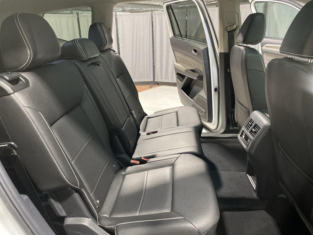 Thumbnail: 2022 Volkswagen Atlas - 19