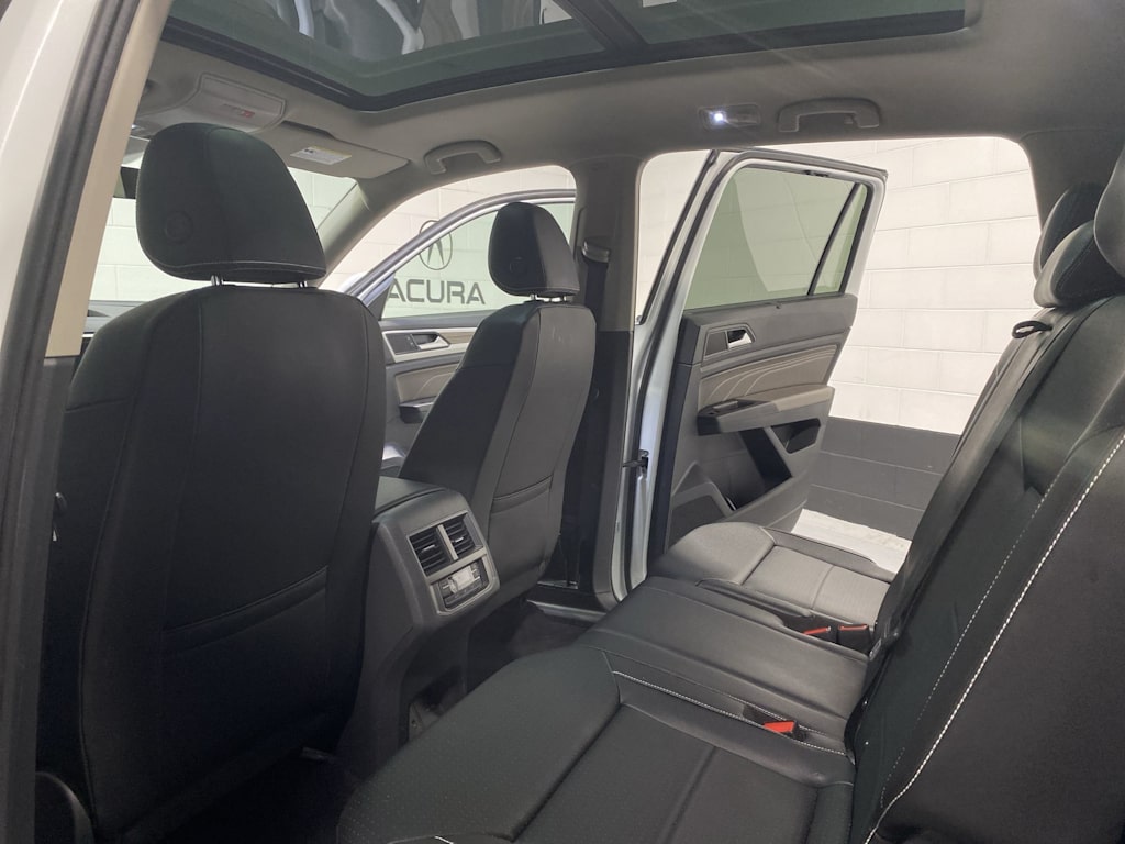 Thumbnail: 2022 Volkswagen Atlas - 13