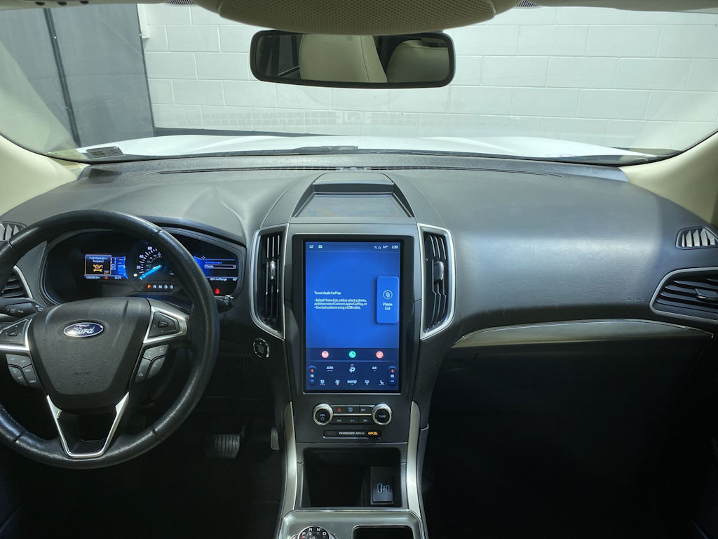 Thumbnail: 2022 Ford Edge - 2