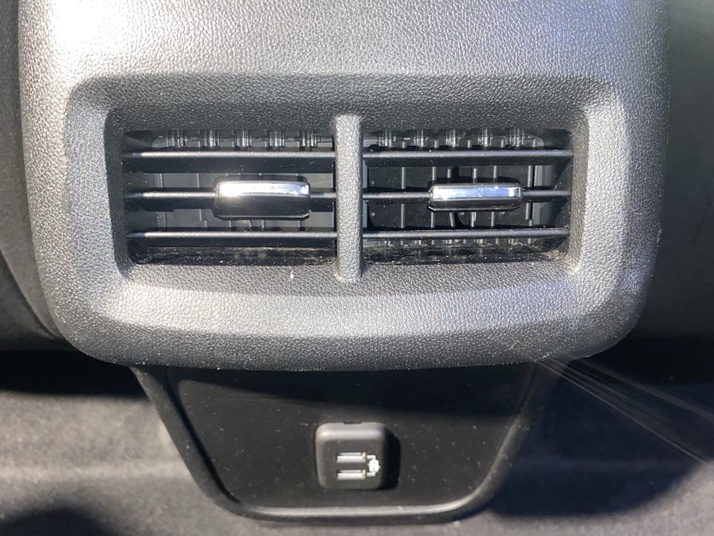 Thumbnail: 2020 Chevrolet Equinox - 25