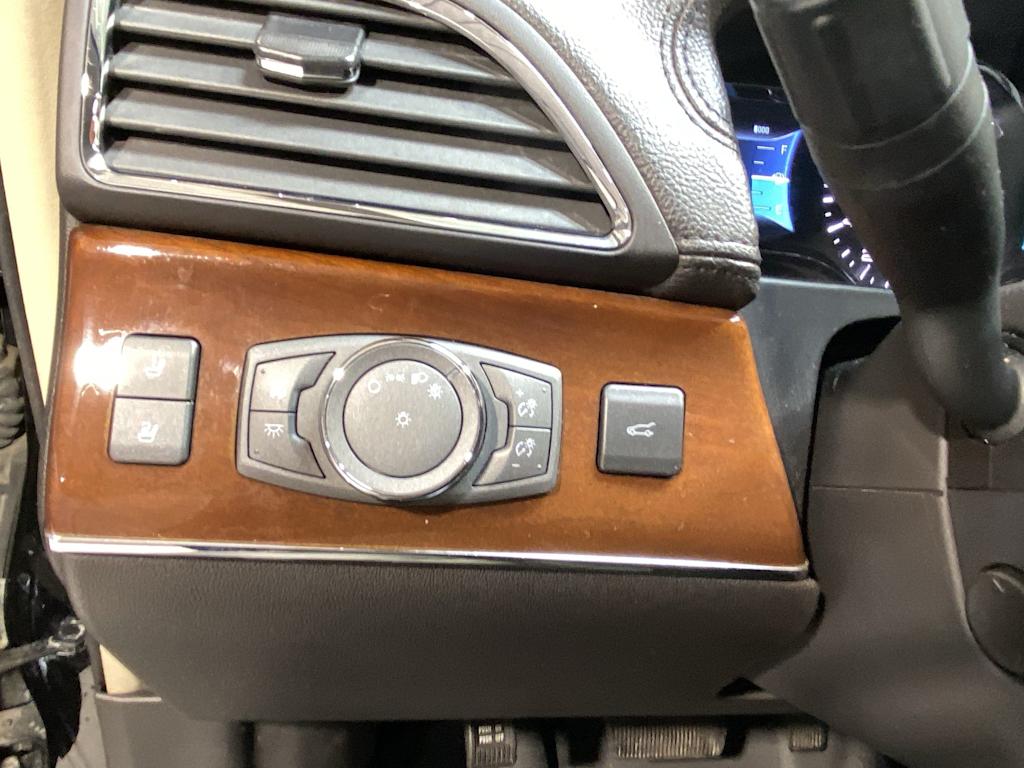 Thumbnail: 2013 Lincoln MKX - 24