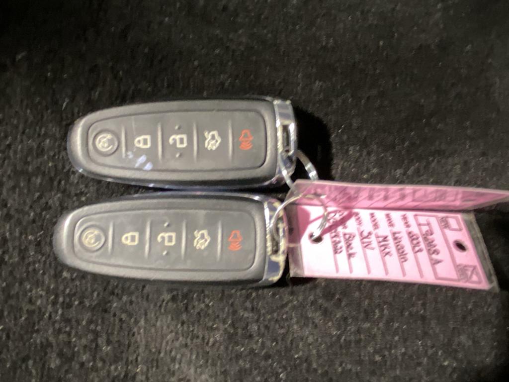 Thumbnail: 2013 Lincoln MKX - 17