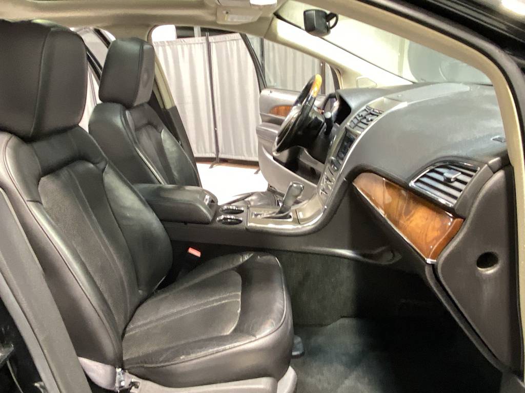 Thumbnail: 2013 Lincoln MKX - 20