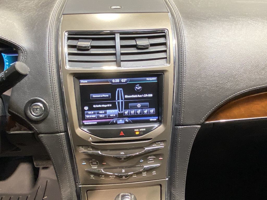 Thumbnail: 2013 Lincoln MKX - 21