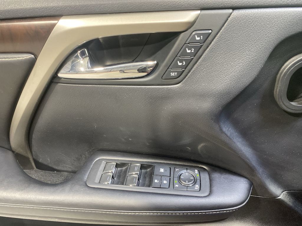 Thumbnail: 2021 Lexus RX - 23