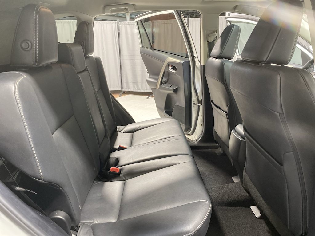 Thumbnail: 2013 Toyota RAV4 - 18