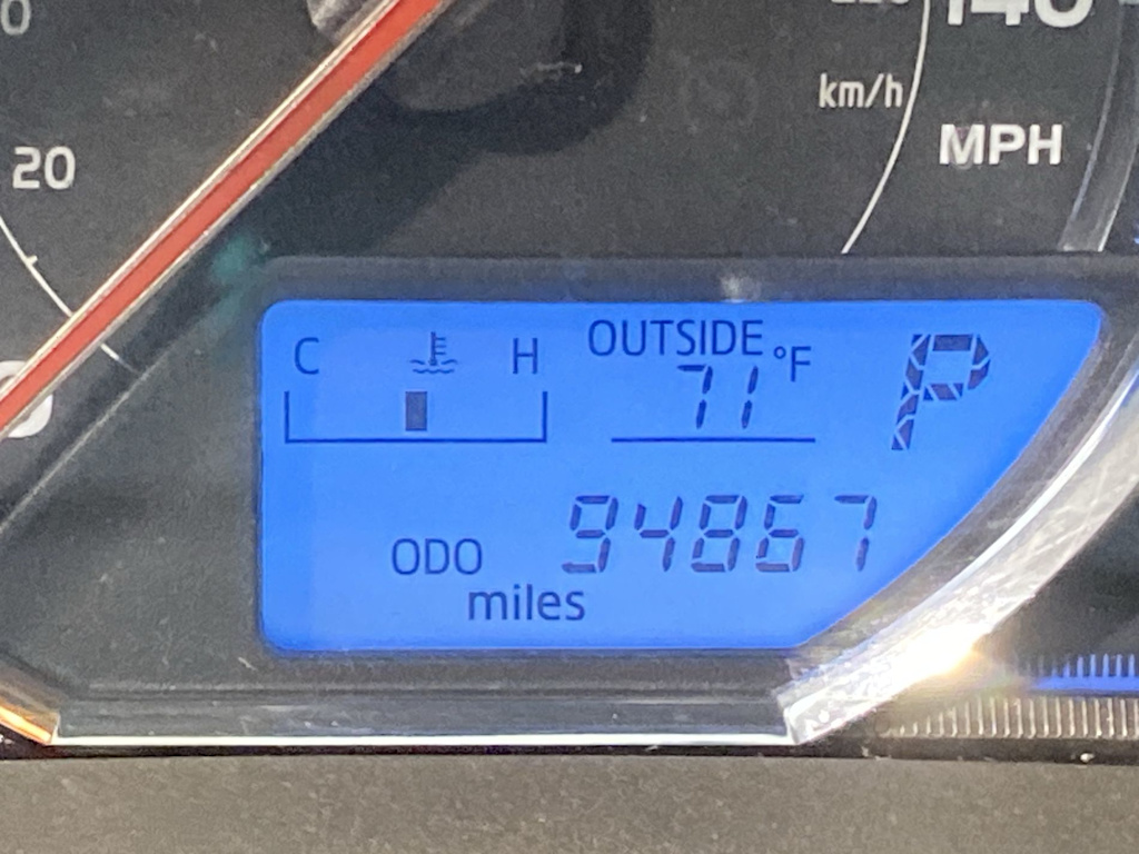 Thumbnail: 2013 Toyota RAV4 - 17